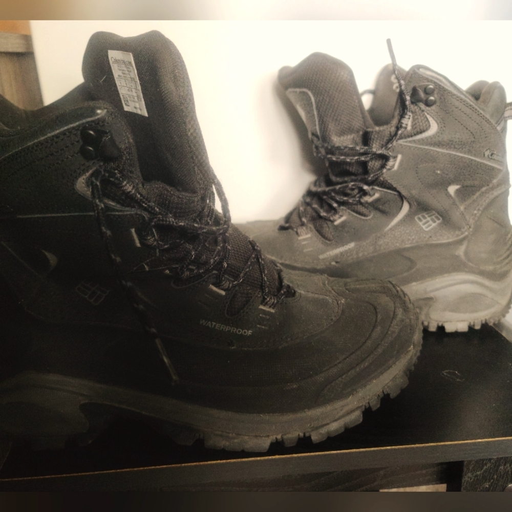 Columbia Men's snow boots